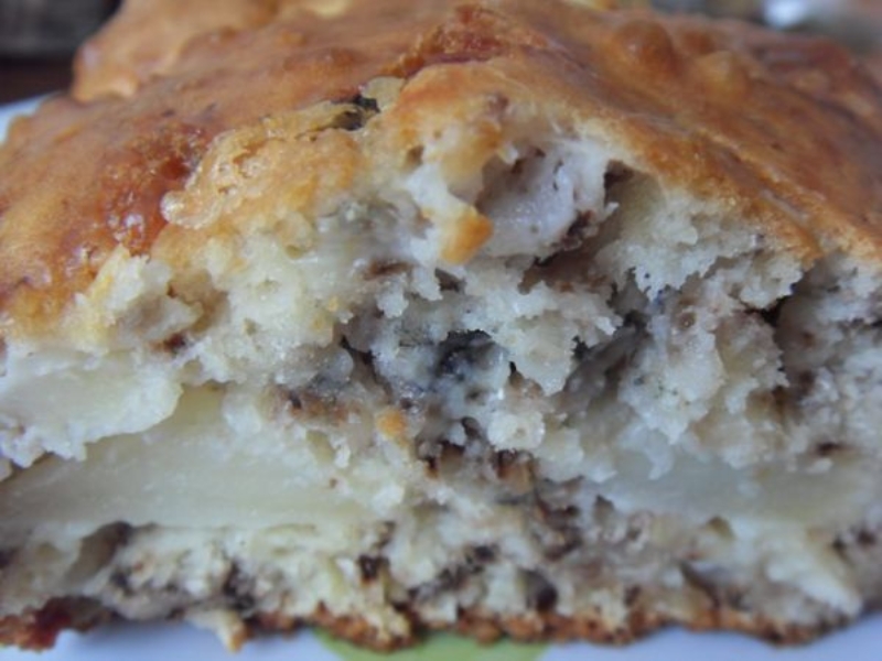 recette-Cake aux Poires de Savoie Roquefort et noix