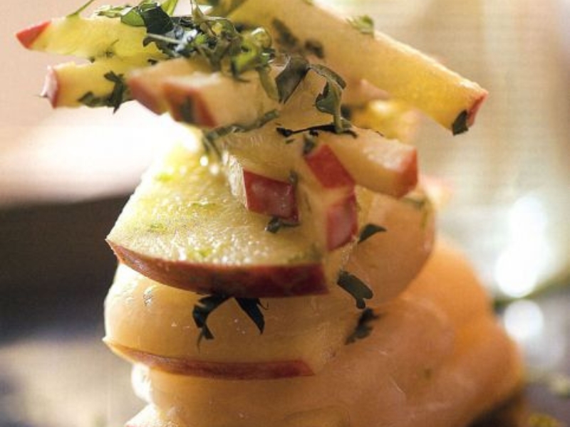 recette-Noix de Saint Jacques en mille-feuille, tartare et Pommes de Savoie